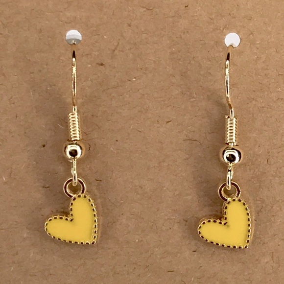 Jewelry - 18k Gold Platted Petite Heart Dangle Earrings